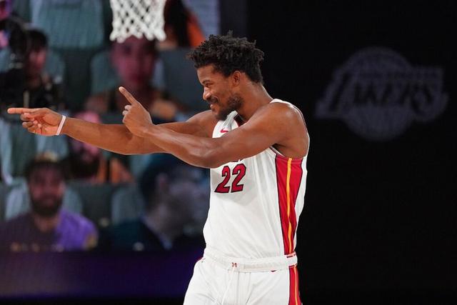 库里25+6+10克雷复苏26分 勇士大胜爵士5连胜